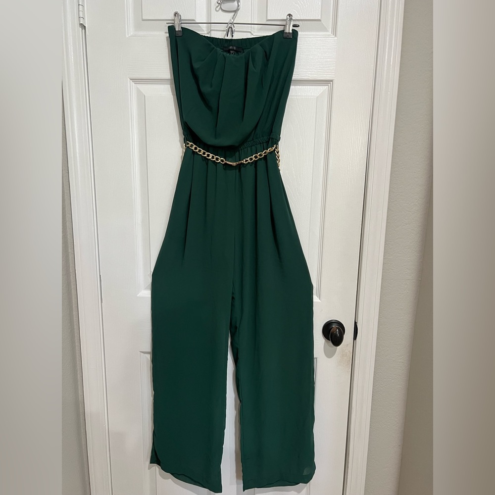 Strapless Wide Leg Jumpsuit with Chainโ